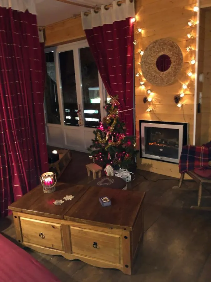 Praloup Bel Appartement Style Chalet Uvernet-Fours
